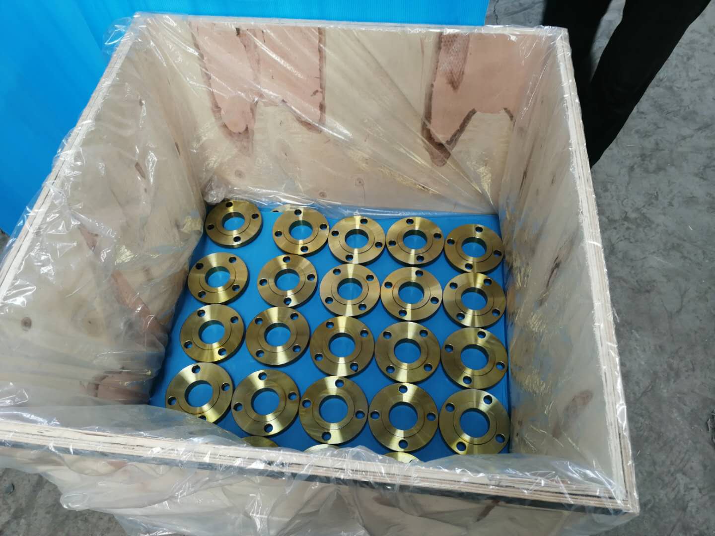 stocks of carbon steel flanges